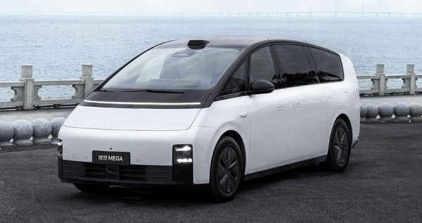 火星策略 突发，理想召回约1.1万辆MEGA！将免费更换动力电池及其他部件